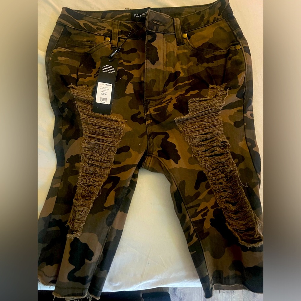 Cute fashion nova fatigue shorts